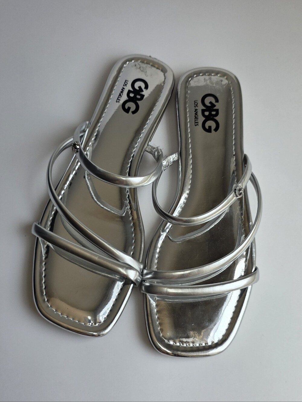 GBG Los Angeles Women's Silver Sandals 8
